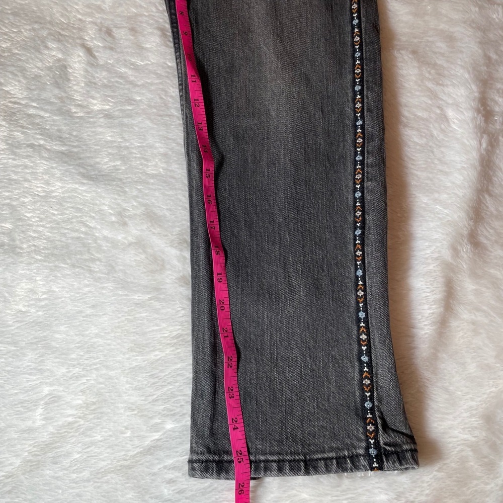 Arizona Jean Co Highest Rise Vintage Straight Studded Embroidered Jeans 1 Indie - Picture 8 of 8